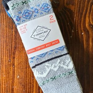 St. John's Bay Blue and Green Patterned Boot Socks